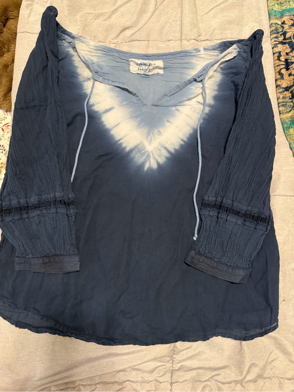 Johnny Was Navy and White Tie-Dye V-Neck Peasant Style Blouse